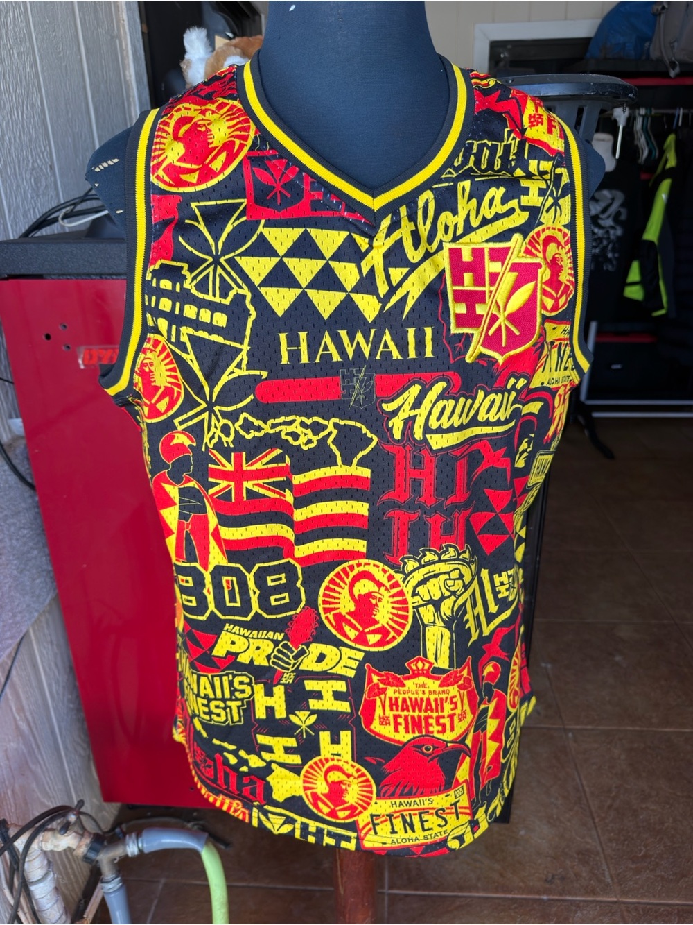 New Hawaii’s Finest Multicolored Tank Jersey Men's Medium